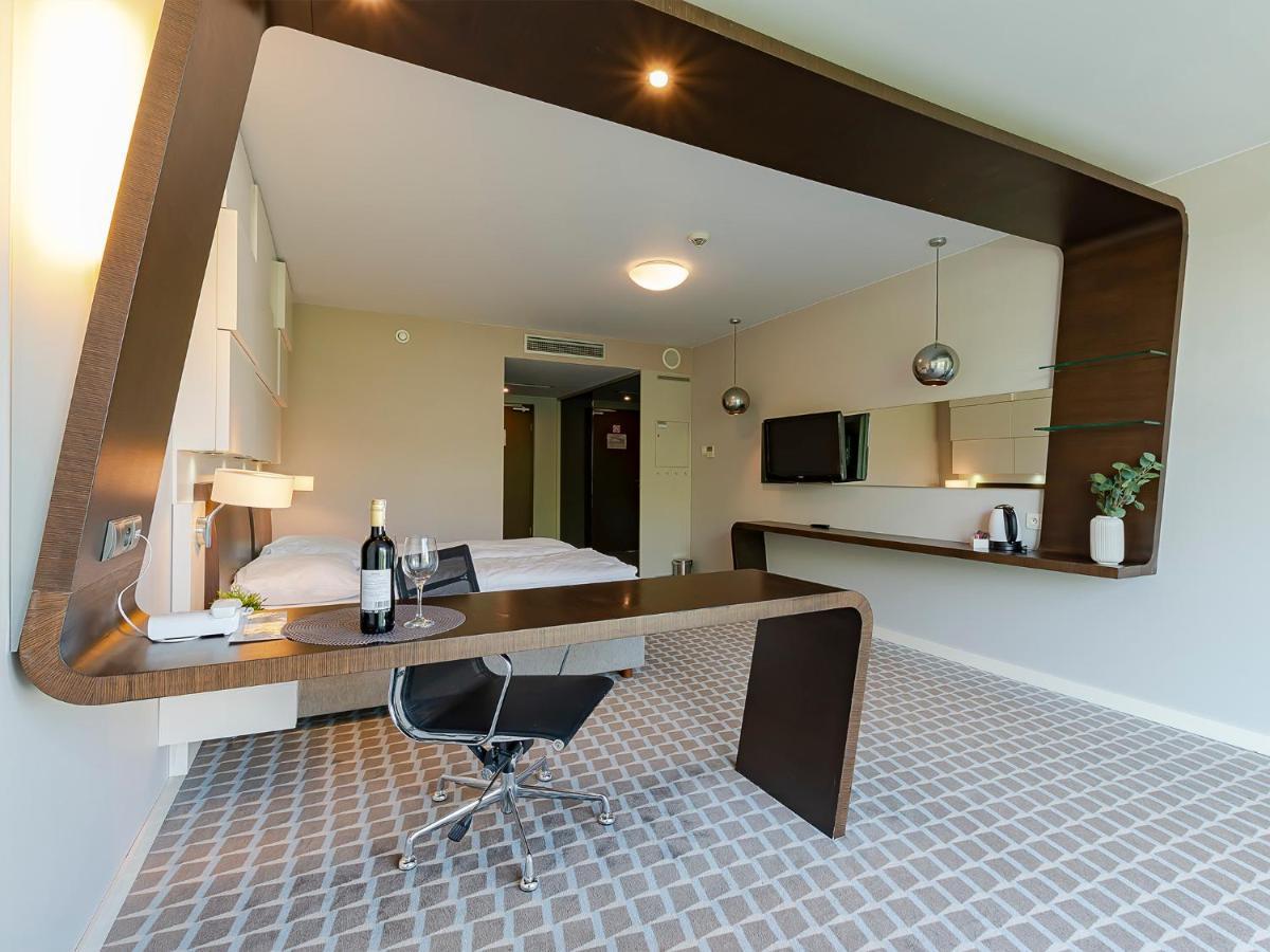 Vacationclub - Marine Hotel Apartament 437 Колобжег Екстер'єр фото